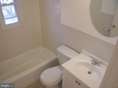 202 E Taylor Run Pkwy, Alexandria, VA 22314 - photo 3