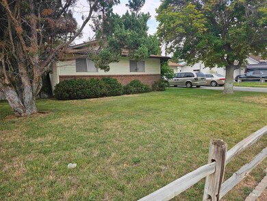 1120 E 8th N, Mountain Home, ID 83647 - photo 2