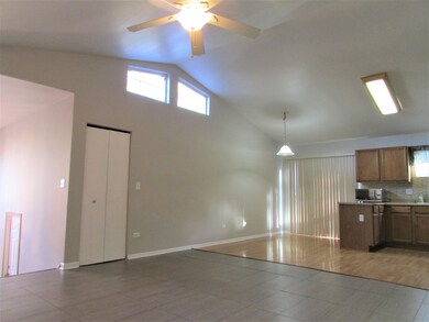 38 S Maple Ave, Waukegan, IL 60085 - photo 6