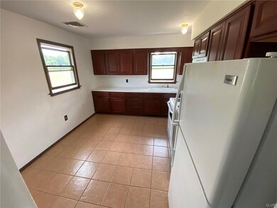 1074 Millheim Rd, Bath, PA 18014 - photo 3