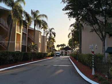 15295 SW 106th Ln unit 724, Miami, FL 33196 - photo 2