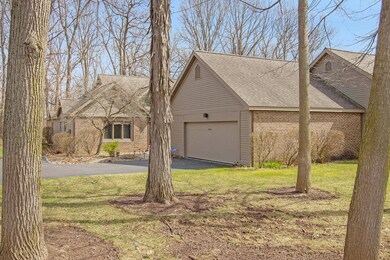 4644 Cottonwood Dr unit 23, Ann Arbor, MI 48108 - photo 3