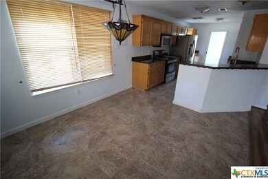 402 Preakness Cir, Copperas Cove, TX 76522 - photo 6