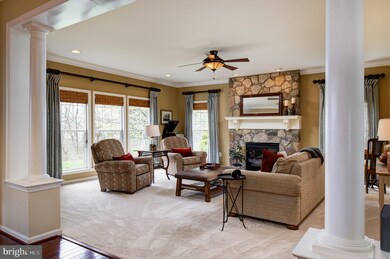 201 E Skyline Dr, Purcellville, VA 20132 - photo 7