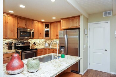 17642 Tennis Village Ct, Sunriver, OR 97707 - photo 5