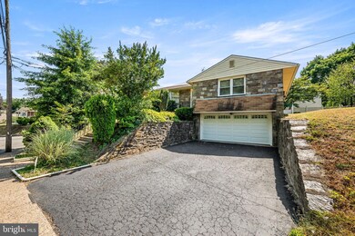 654 Parkview Blvd, Lansdowne, PA 19050 - photo 2