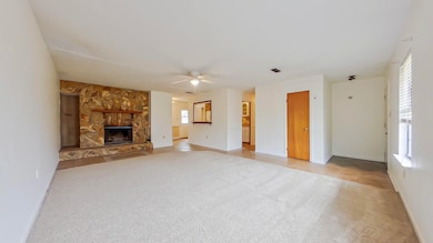 18-Living Room (33)