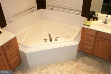 5120 Honeybrook Way, Perry Hall, MD 21128 - photo 6