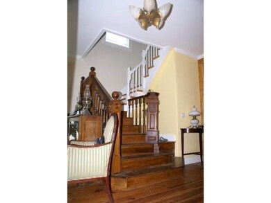 76 Maple St, Hopkinton, NH 03229 - photo 2