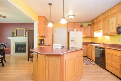 747 Potowatomi Dr, New Carlisle, IN 46552 - photo 5