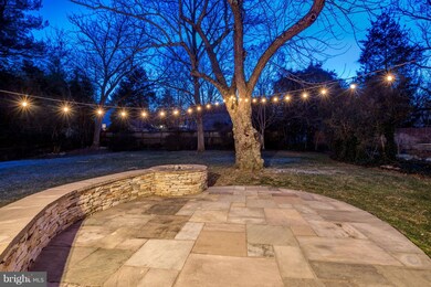 608 W Taylor Run Pkwy, Alexandria, VA 22314 - photo 4