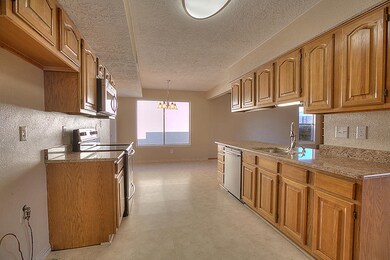 6304 Dungan St NE, Albuquerque, NM 87109 - photo 4