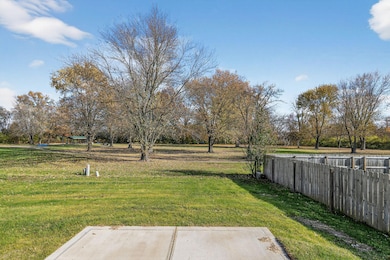 2744 Barrows Rd, Columbus, OH 43232 - photo 4