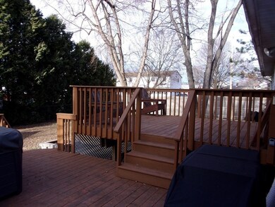 6 Duncan St, Chicopee, MA 01013 - photo 7