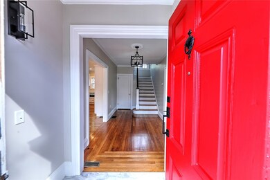 1144 Narragansett Blvd, Cranston, RI 02905 - photo 3