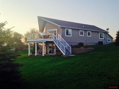 1536 Scenic Hideaway Ln, Elysian, MN 56028 - photo 4