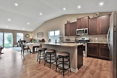 9163 67th St S, Cottage Grove, MN 55016 - photo 6