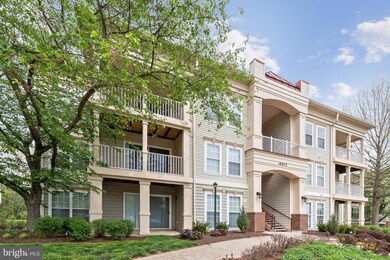 18815 Sparkling Water Dr unit D, Germantown, MD 20874 - photo 2