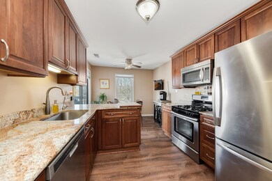 21 Exeter Ct unit 201A, Naperville, IL 60565 - photo 4
