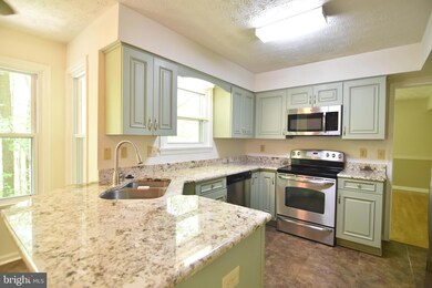 23321 Laurel Hill Dr, California, MD 20619 - photo 5