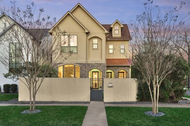 1923 Elmen St, Houston, TX 77019 - photo 2