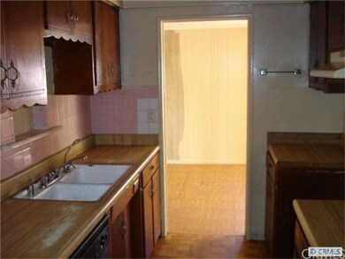 1259 E 127th St, Los Angeles, CA 90059 - photo 2