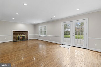 8800 Seven Locks Rd, Bethesda, MD 20817 - photo 4