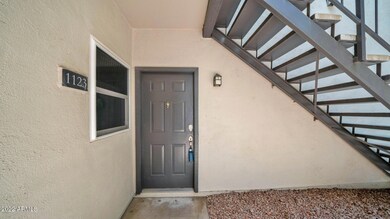 14145 92nd 1123 - 02Front Entry