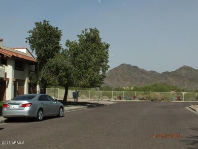 808 E Lawrence Ln unit 205, Phoenix, AZ 85020 - photo 3