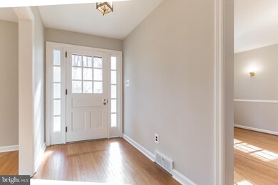 265 Forest Hills Cir, Devon, PA 19333 - photo 5