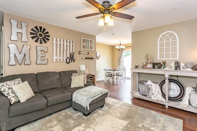 1176 Valley Park St, Marion, IA 52302 - photo 3