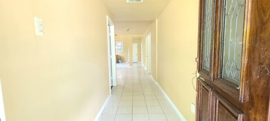 807 S Victory Dr, Houston, TX 77088 - photo 7