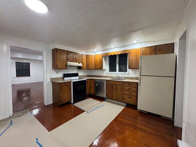 375 N Elm St unit 1, Torrington, CT 06790 - photo 3