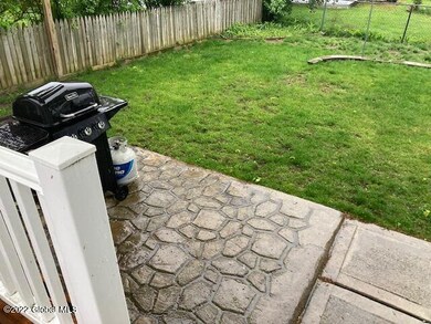 46 Croswell St, Albany, NY 12206 - photo 5