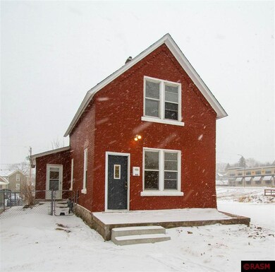 822 N Broad St, Mankato, MN 56001 - photo 2