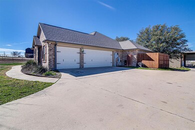 161 Churchill Cir, Weatherford, TX 76085 - photo 3