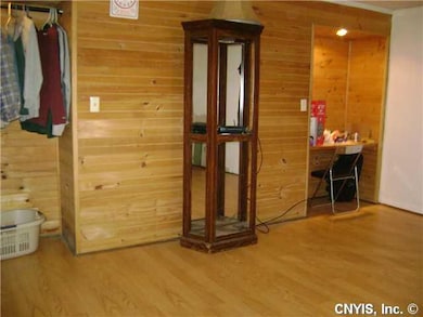 Bedroom bdrm w/double closets