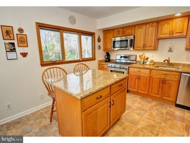 218 Hemlock Dr, North Wales, PA 19454 - photo 6