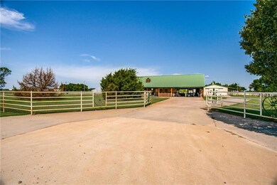 Private entrance with gate to property