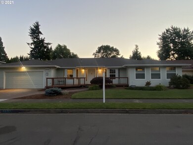 2890 Chuckanut St, Eugene, OR 97408 - photo 2