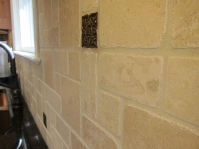 Tumbled Stone Backsplash