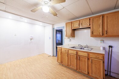 92 Cedar St, Springfield, MA 01105 - photo 7