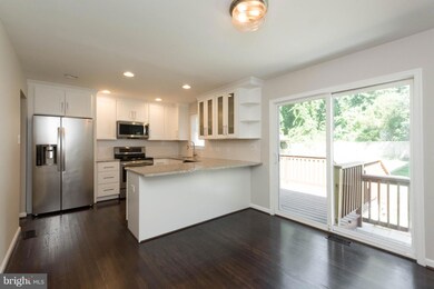 313 Hillsmere Dr, Annapolis, MD 21403 - photo 5