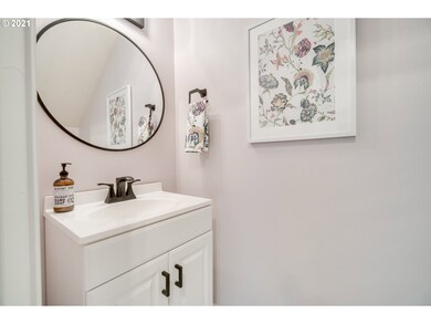 103 N Cedar St, Canby, OR 97013 - photo 5