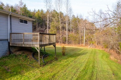 569 Oak Glen Cir, Fall Branch, TN 37656 - photo 7