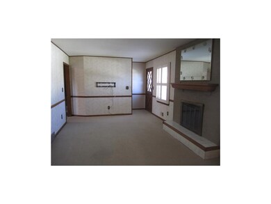 1304 NW Hearnes Ave, Blue Springs, MO 64015 - photo 5