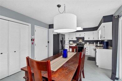 12422 W 52nd Terrace, Shawnee, KS 66216 - photo 6