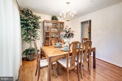 8614 Hillview Rd, Hyattsville, MD 20785 - photo 7