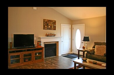 1154 W Sugarberry Ct, Bloomington, IN 47404 - photo 5