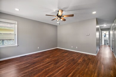 289 N Jackson Ave, Bradley, IL 60915 - photo 6